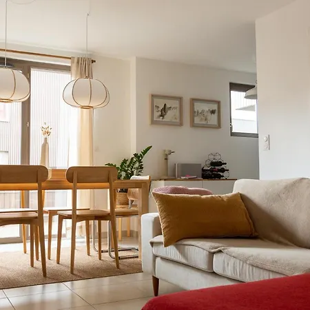 Appartement Avec Parking Couvert